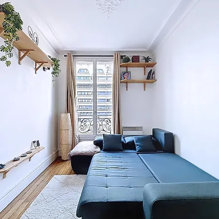 Cosy Flat Near La Apartman